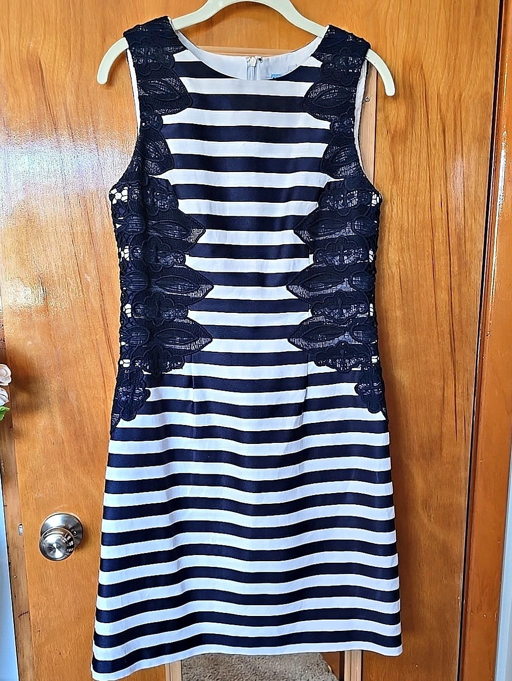 Antonio Melani Striped Lace Mini Dress in Navy Blue & White Size 6